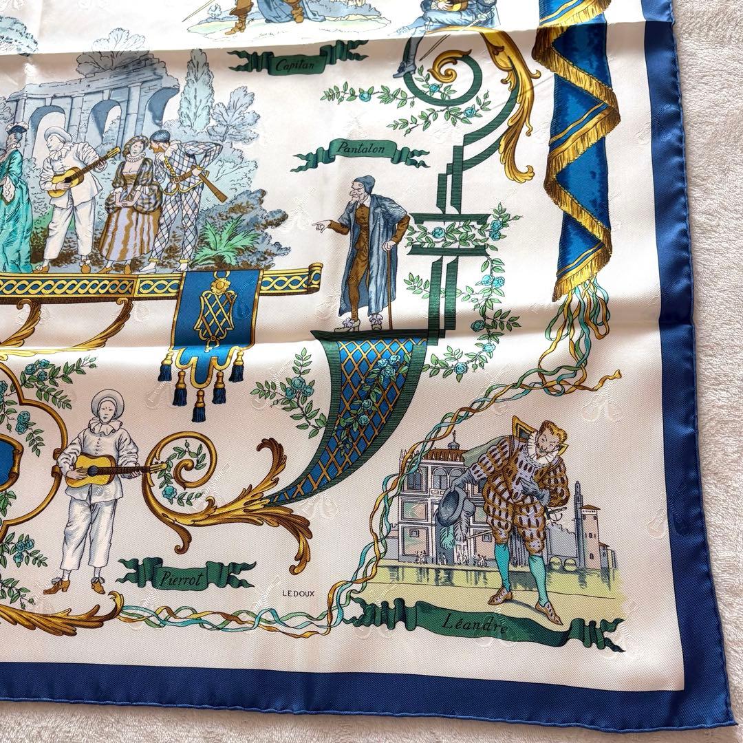 【未使用級•美品】エルメス カレ90 コメディイタリエンヌ シルク スカーフ 箱