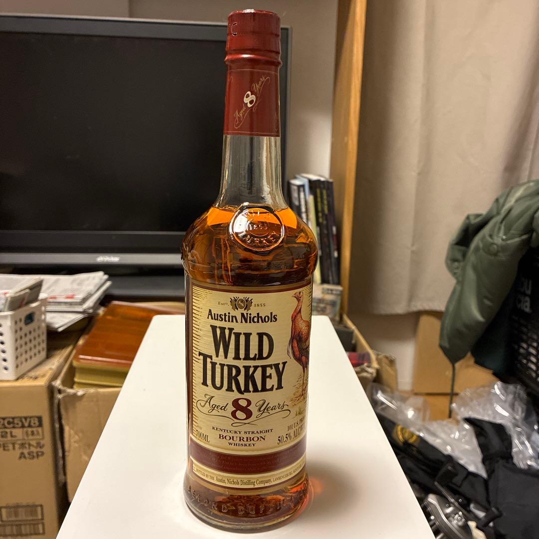 Wild Turkey 8年 バーボンウィスキー 700ml