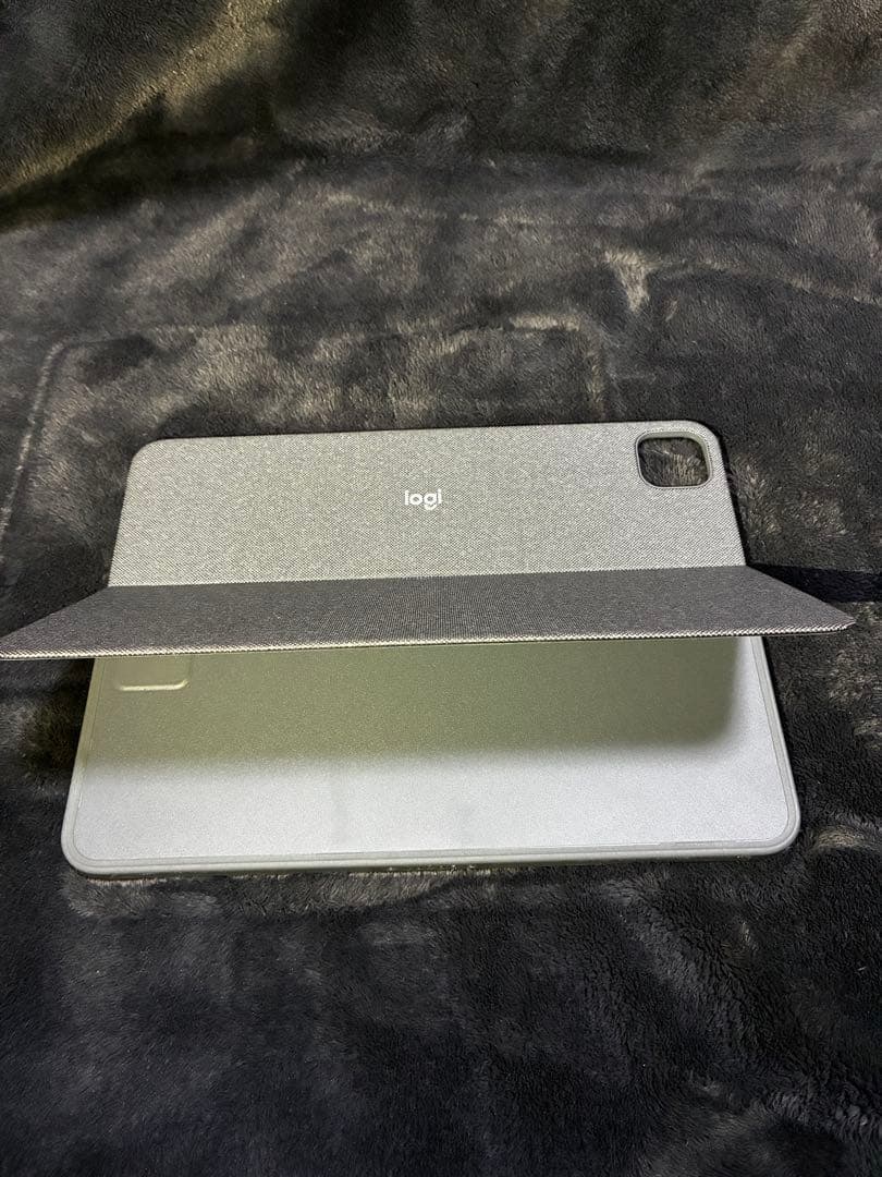 【Logicool】Combo Touch(キーボード付きiPadケース)