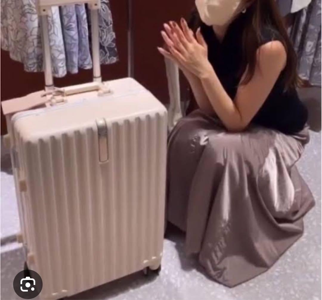 リエンダ ルクア 限定ノベルティ キャリーケース 4輪