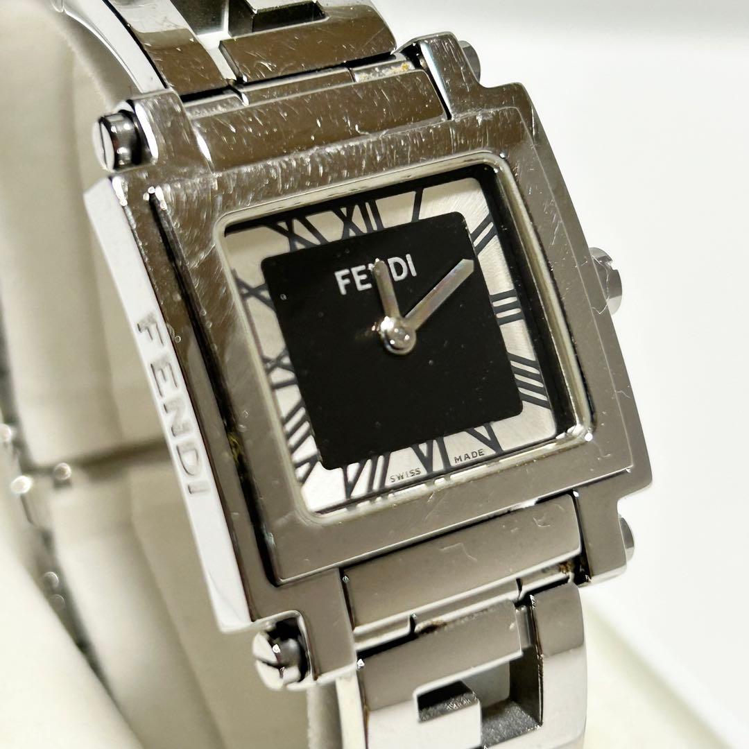 稼働/新品電池 FENDI フェンディ ズッカ クアドロ オロロジ 腕時計