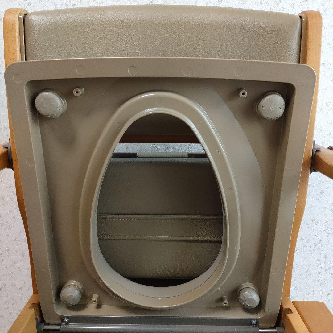 売約済み　uchie/介護用 家具調ポータブルトイレ／(美品) 送料込み