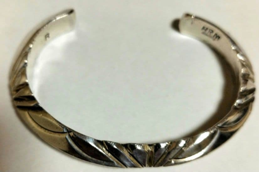 navajoヘンリーマリアーノバングル