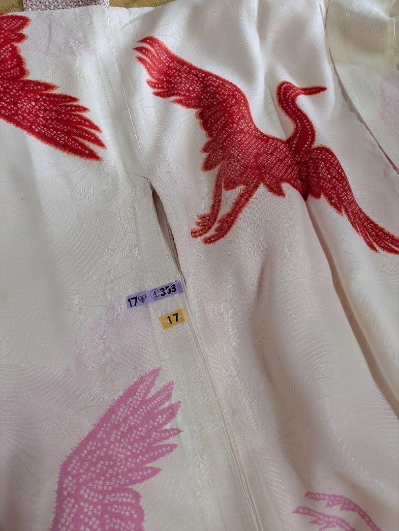 七五三３歳正絹鶴柄手縫いの被布（中綿無し）クリーニング済み