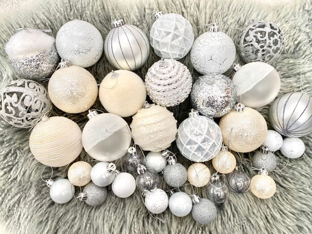 クリスマスオーナメントセット　94個　ホワイト　シルバー系　シャンパン　ゴールド