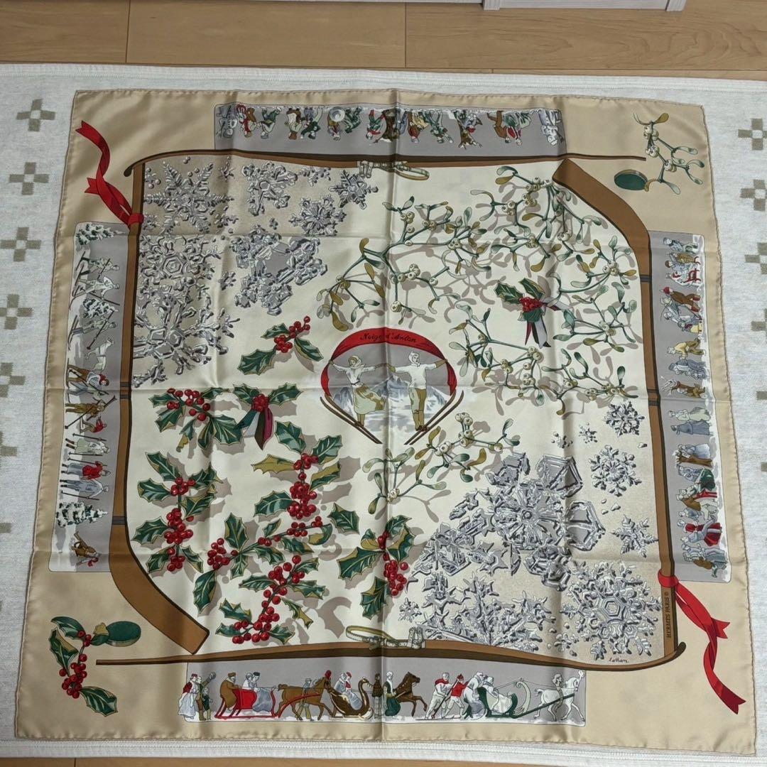 エルメス カレ90 スカーフ 去年の雪 Neige d'Antan ベージュ