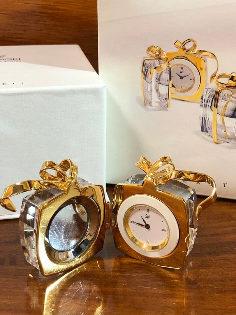 スワロフスキー【秘密の時計】