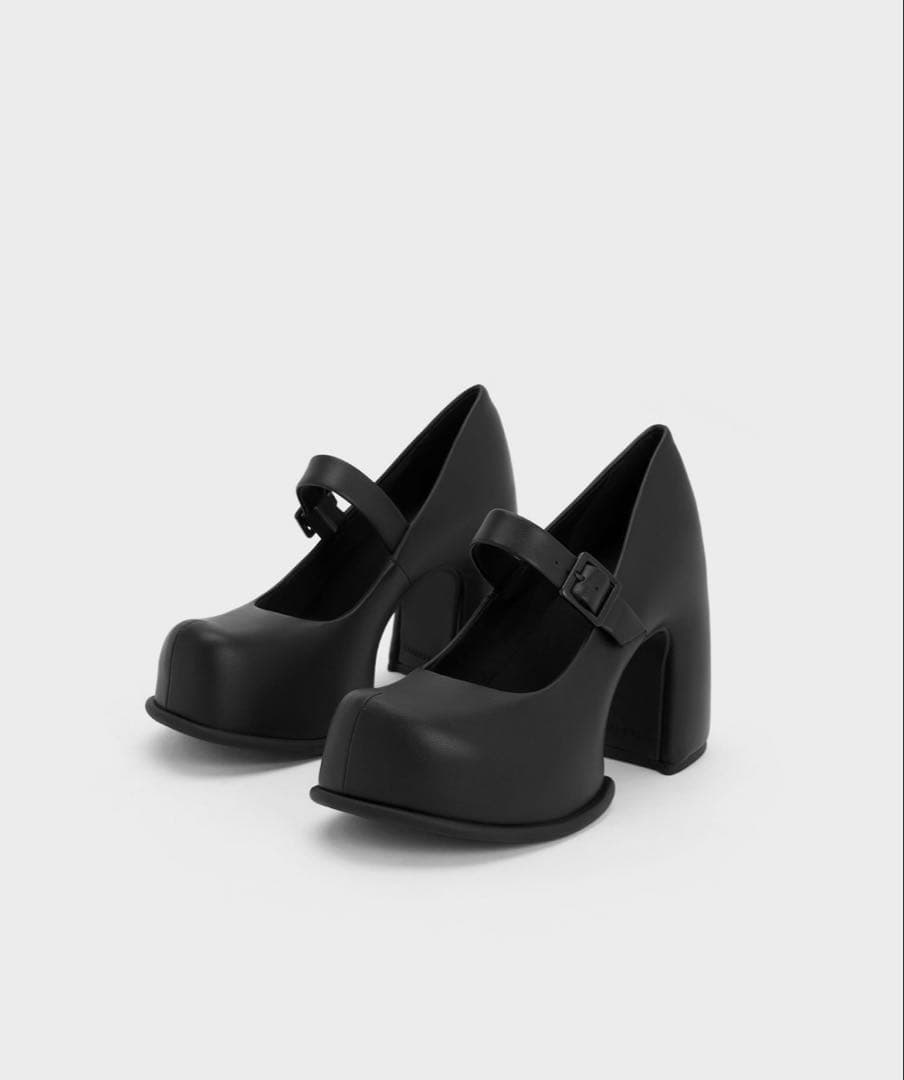 【値下げ不可】CHARLES & KEITH PIXIメリージェーン パンプス